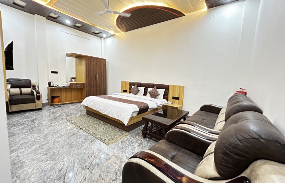 Jb square resort About us 3